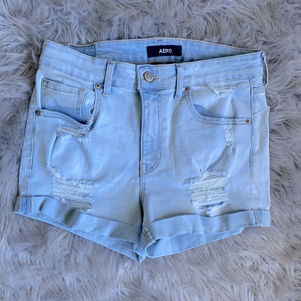 Aero Mom Shorts